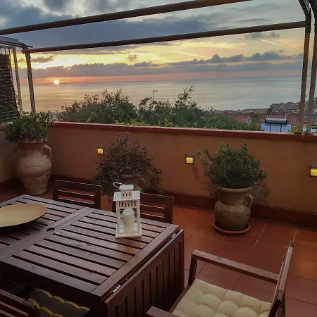 Seascape Terrace Apartment